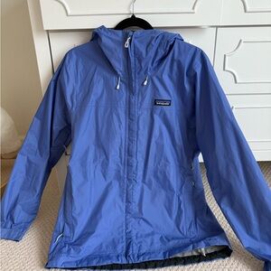 Patagonia Women’s Raincoat in Vibrant Blue